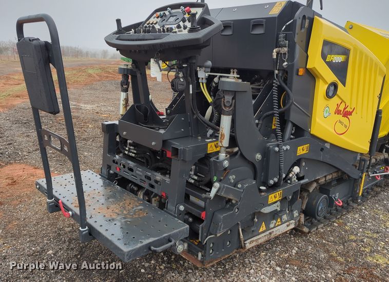 image for item LY9490 2019 Bomag BF 200 C-2  paver