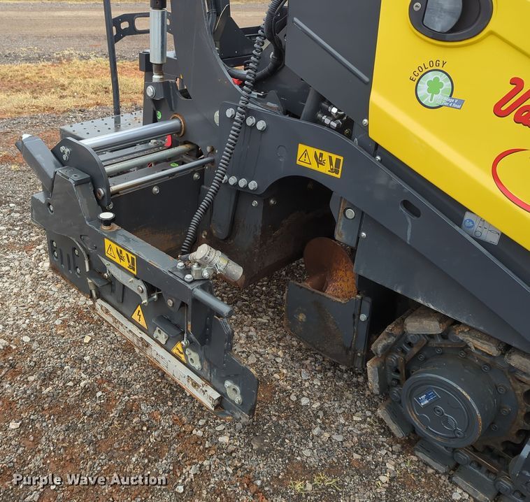 image for item LY9490 2019 Bomag BF 200 C-2  paver