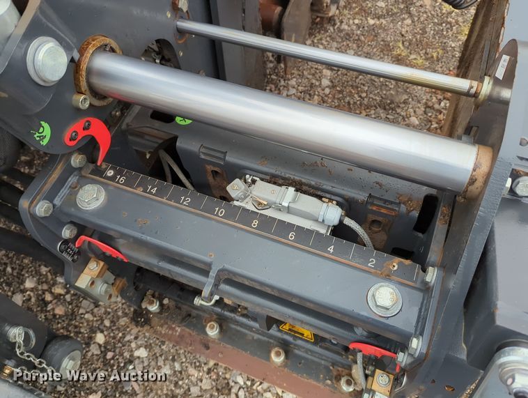 image for item LY9490 2019 Bomag BF 200 C-2  paver