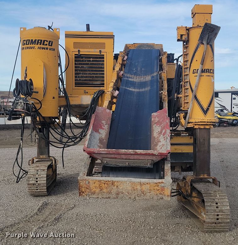 image for item ME9579 1990 Gomaco Commander III GT6300  slip form paver