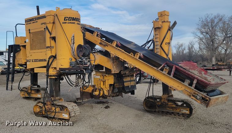 image for item ME9579 1990 Gomaco Commander III GT6300  slip form paver