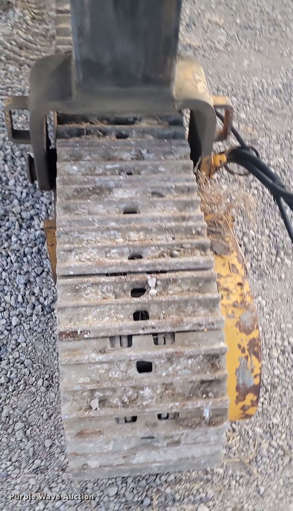 image for item ME9579 1990 Gomaco Commander III GT6300  slip form paver