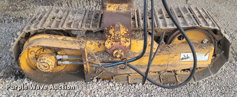 image for item ME9579 1990 Gomaco Commander III GT6300  slip form paver