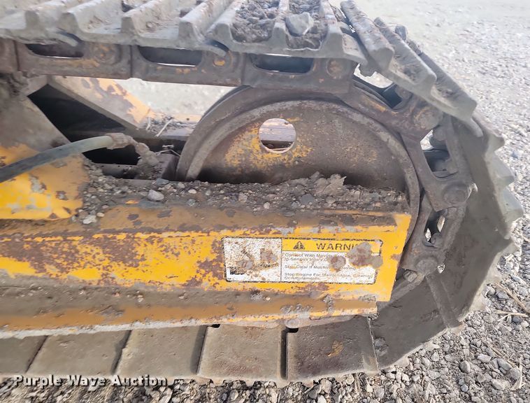 image for item ME9579 1990 Gomaco Commander III GT6300  slip form paver