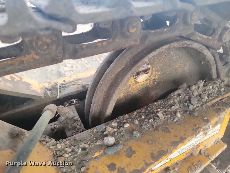 image for item ME9579 1990 Gomaco Commander III GT6300  slip form paver