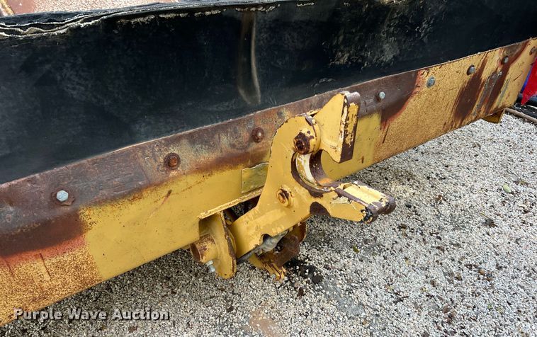 image for item MH9947 Etnyre  chip spreader