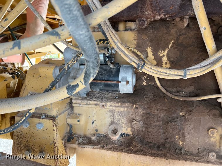 image for item MH9947 Etnyre  chip spreader