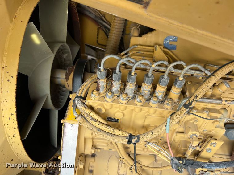 image for item MH9947 Etnyre  chip spreader