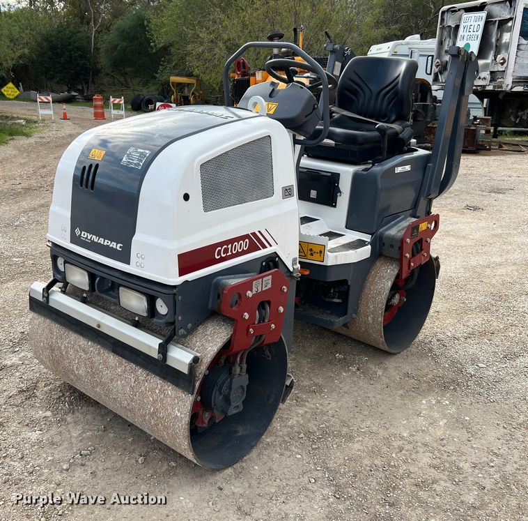 image for item MH9948 2020 Dynapac CC1000  double drum vibratory roller