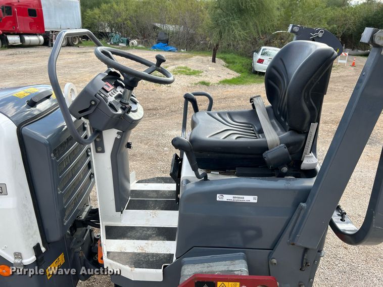 image for item MH9948 2020 Dynapac CC1000  double drum vibratory roller