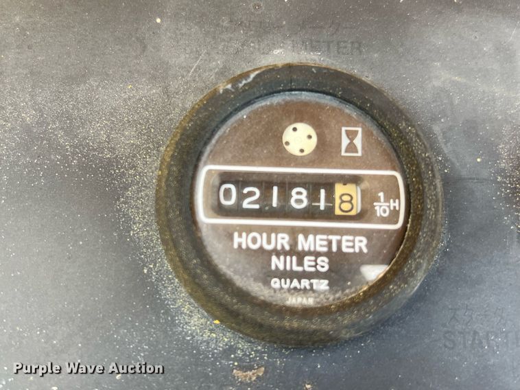 image for item MH9949 Bomag BW3R  pneumatic roller