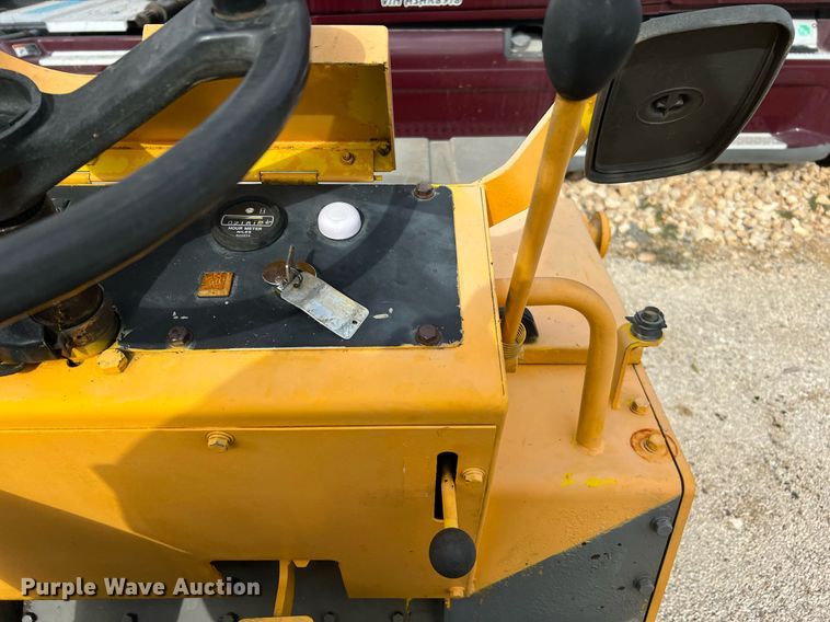 image for item MH9949 Bomag BW3R  pneumatic roller