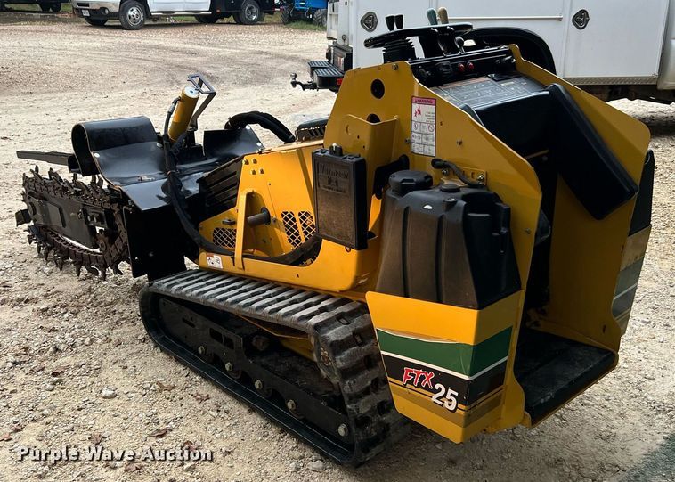 image for item MH9966 2016 Vermeer FTX25  trencher