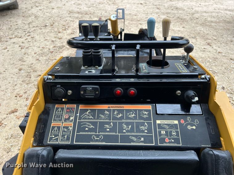 image for item MH9966 2016 Vermeer FTX25  trencher