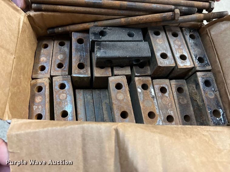 image for item MH9966 2016 Vermeer FTX25  trencher