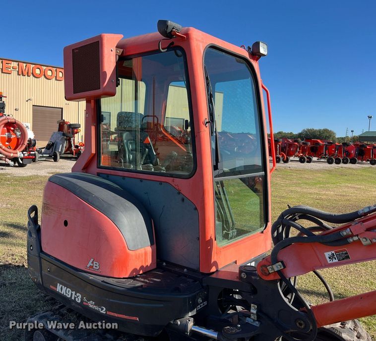 image for item MH9967 2016 Kubota KX91-3  mini excavator