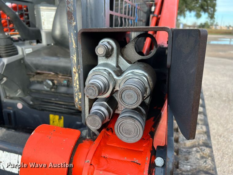 image for item MH9971 2019 Kubota SVL95-2HF  tracked skid steer loader