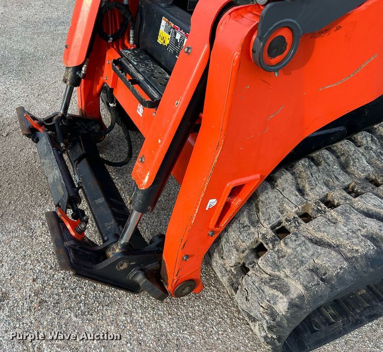 image for item MH9971 2019 Kubota SVL95-2HF  tracked skid steer loader