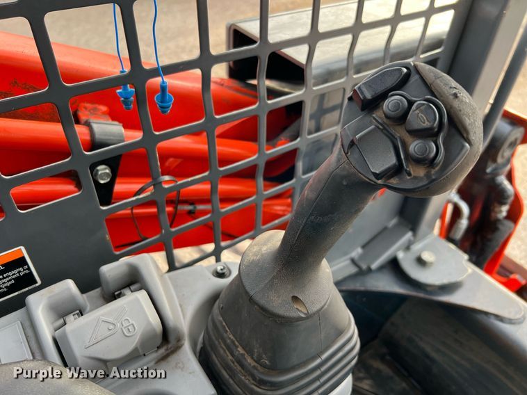 image for item MH9971 2019 Kubota SVL95-2HF  tracked skid steer loader