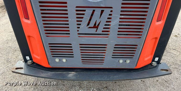 image for item MH9971 2019 Kubota SVL95-2HF  tracked skid steer loader