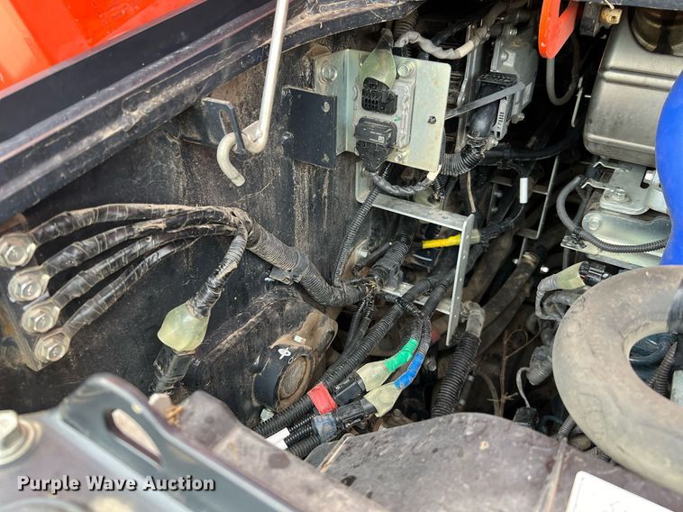 image for item MH9971 2019 Kubota SVL95-2HF  tracked skid steer loader