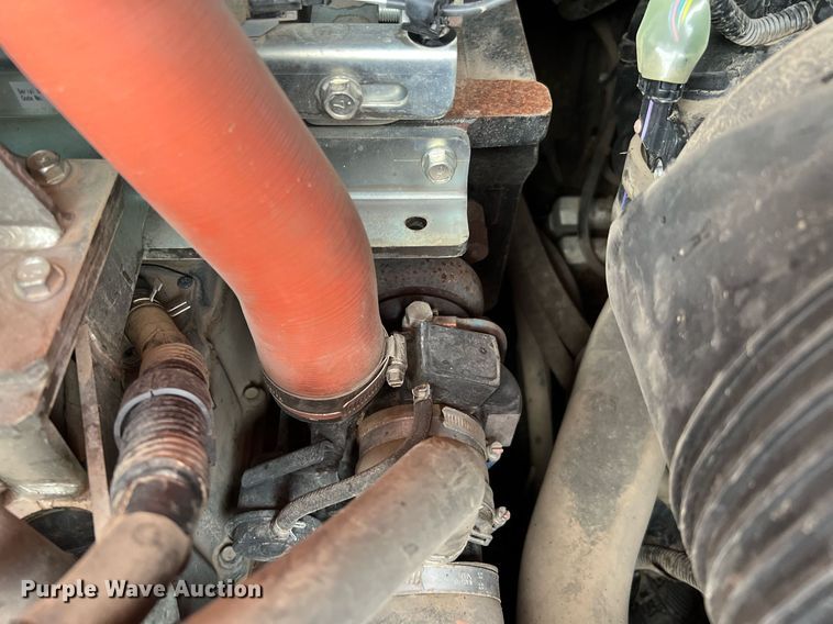 image for item MH9971 2019 Kubota SVL95-2HF  tracked skid steer loader