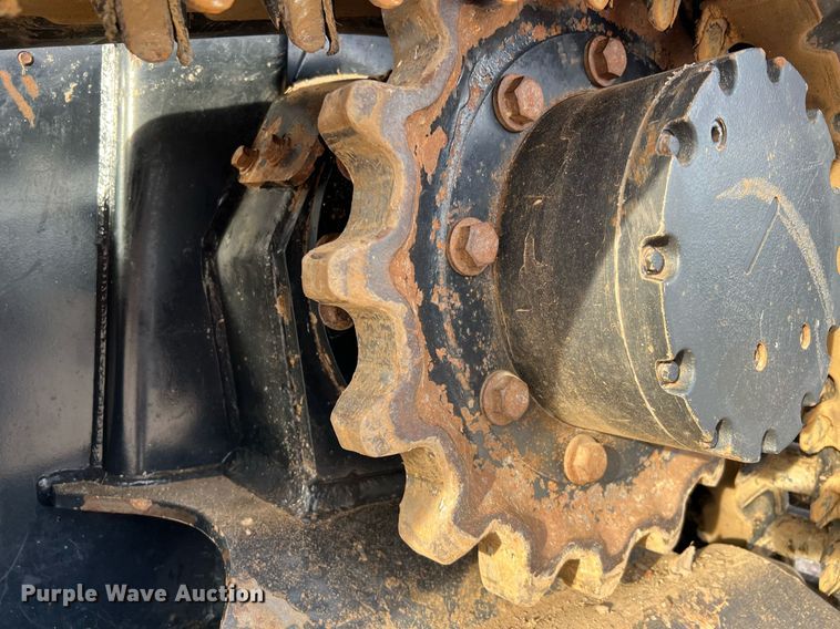 image for item MH9971 2019 Kubota SVL95-2HF  tracked skid steer loader