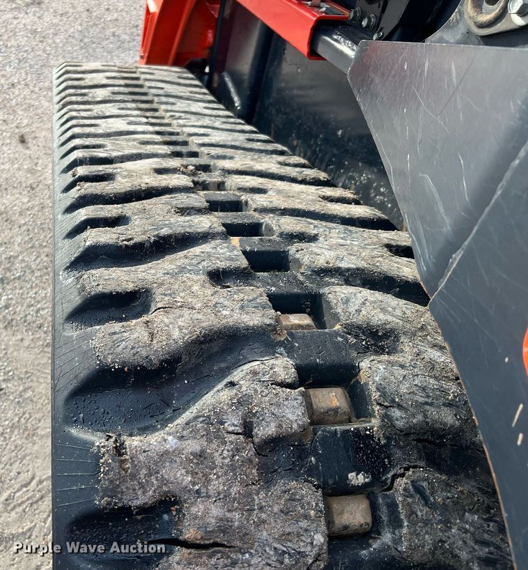 image for item MH9971 2019 Kubota SVL95-2HF  tracked skid steer loader