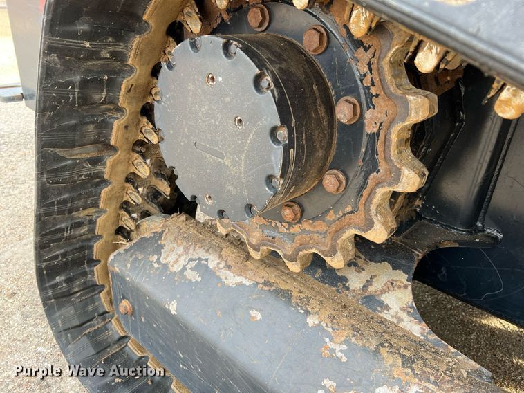 image for item MH9971 2019 Kubota SVL95-2HF  tracked skid steer loader