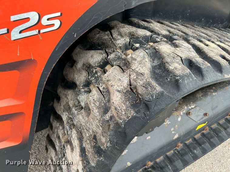 image for item MH9971 2019 Kubota SVL95-2HF  tracked skid steer loader