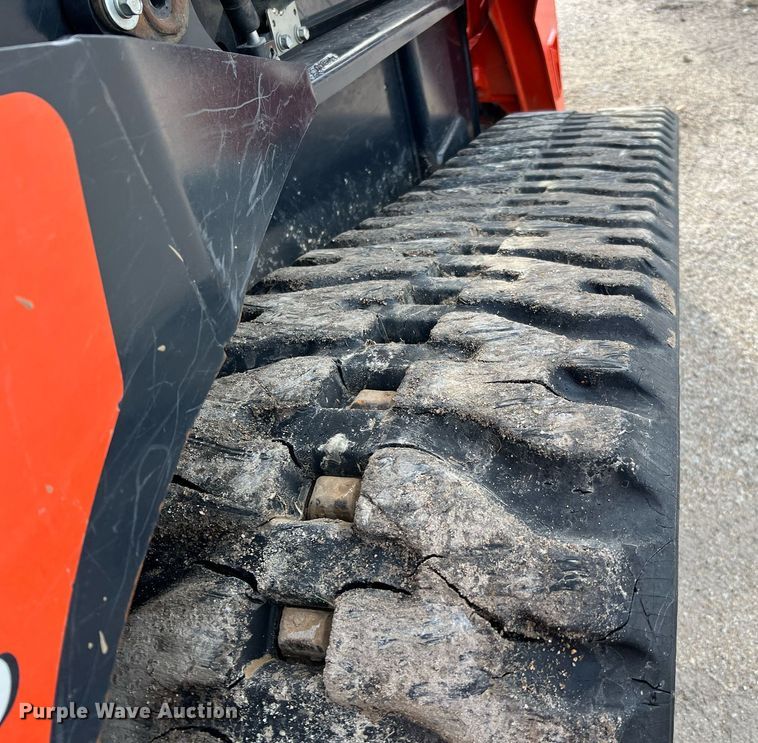image for item MH9971 2019 Kubota SVL95-2HF  tracked skid steer loader
