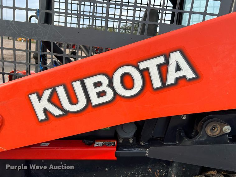 image for item MH9971 2019 Kubota SVL95-2HF  tracked skid steer loader