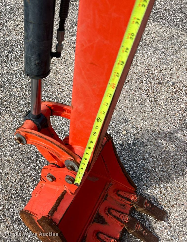 image for item MH9982 2019 Kubota KX018-4R1  mini excavator