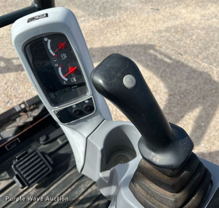 image for item MH9982 2019 Kubota KX018-4R1  mini excavator