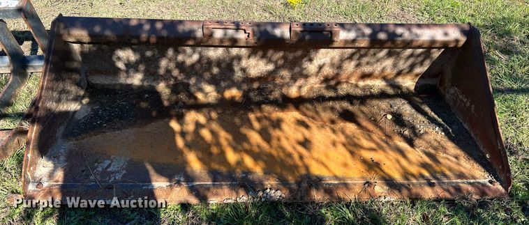 image for item MH9985 Bobcat  skid steer bucket