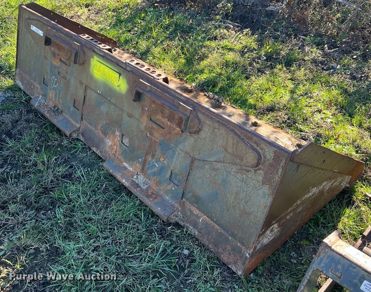 image for item MH9985 Bobcat  skid steer bucket