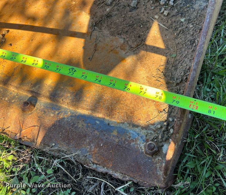 image for item MH9985 Bobcat  skid steer bucket