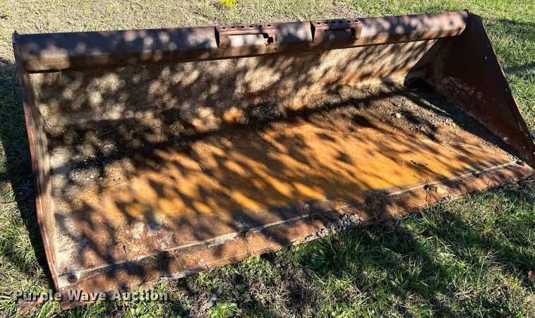 image for item MH9985 Bobcat  skid steer bucket