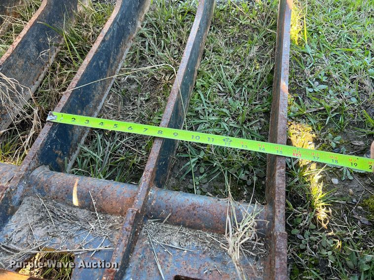 image for item MH9986 Brush Grapple XHD84-6  skid steer grapple bucket