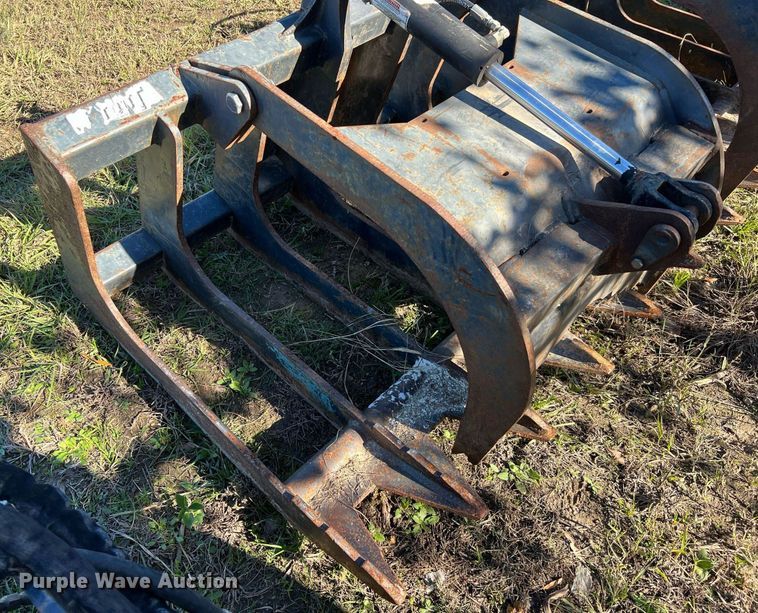 image for item MH9986 Brush Grapple XHD84-6  skid steer grapple bucket