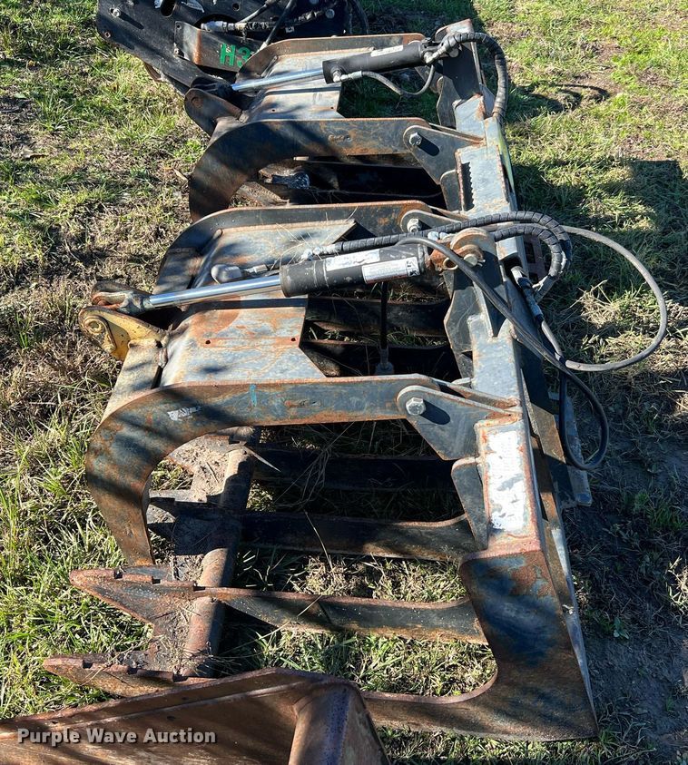 image for item MH9986 Brush Grapple XHD84-6  skid steer grapple bucket