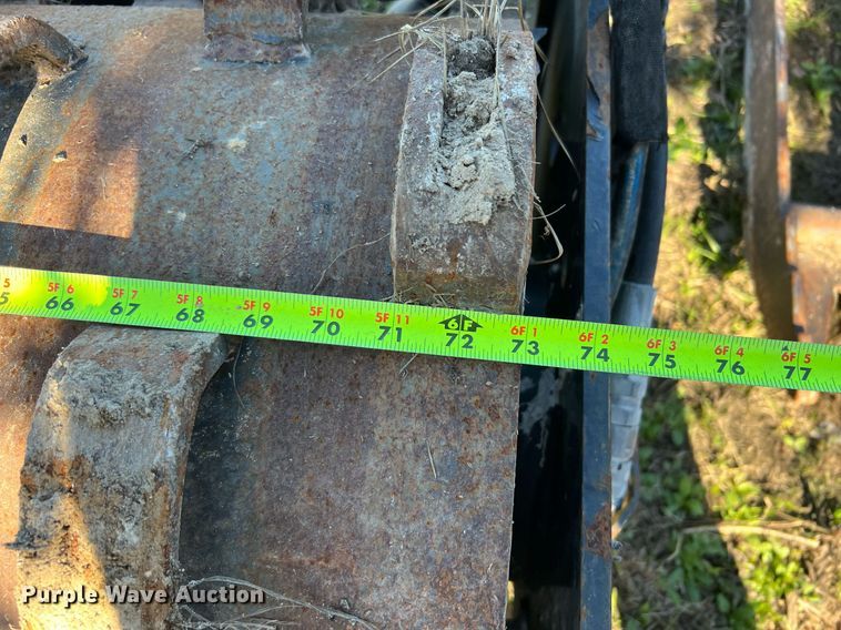 image for item MH9987 2019 Bobcat  skid steer roller