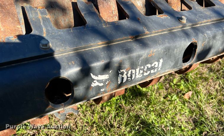 image for item MH9987 2019 Bobcat  skid steer roller