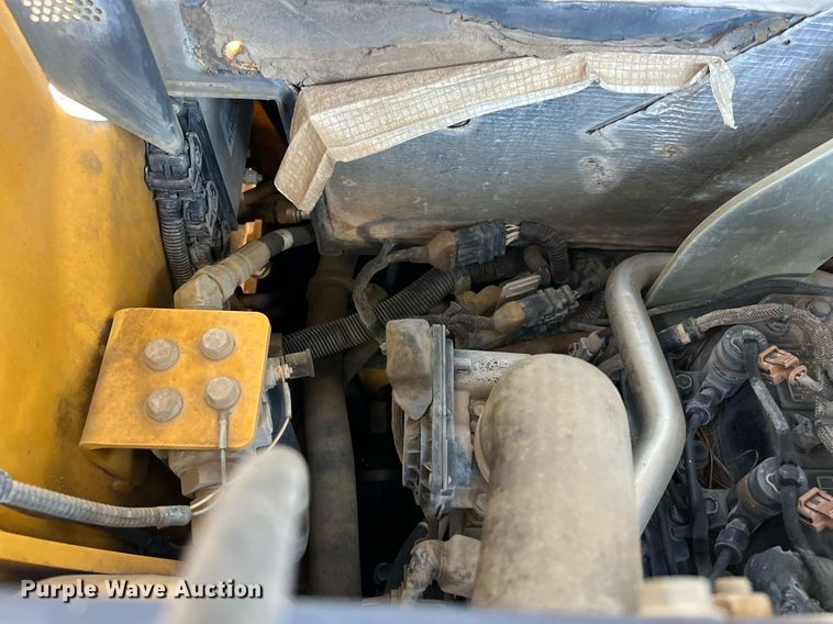 image for item MH9997 2017 John Deere 317G  tracked skid steer loader