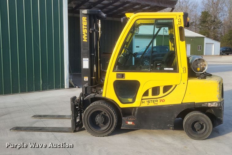 image for item MI9865 2013 Hyster H70FT  forklift