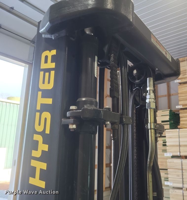 image for item MI9865 2013 Hyster H70FT  forklift