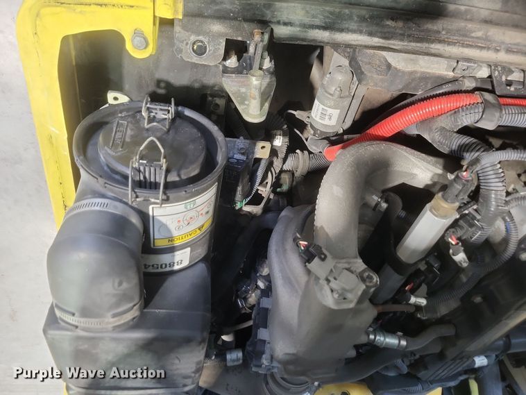 image for item MI9865 2013 Hyster H70FT  forklift