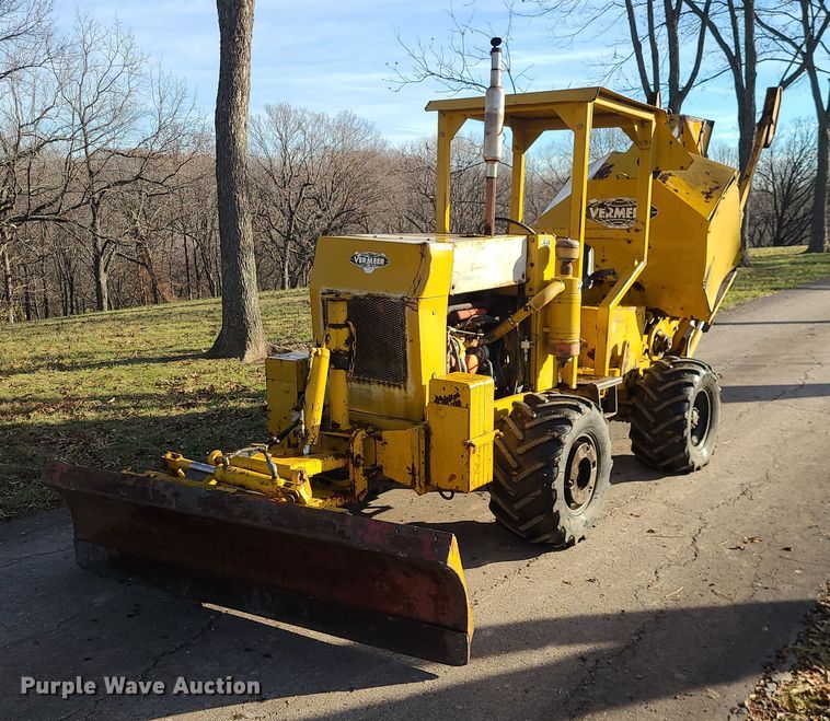 image for item MJ9537 1978 Vermeer M475  rock saw