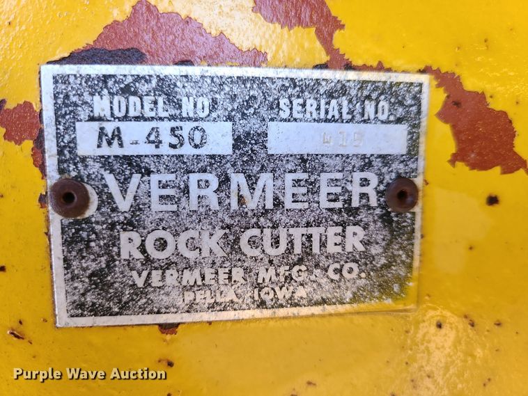 image for item MJ9537 1978 Vermeer M475  rock saw