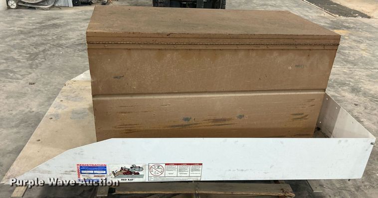 image for item MO9117 Automotive accessories